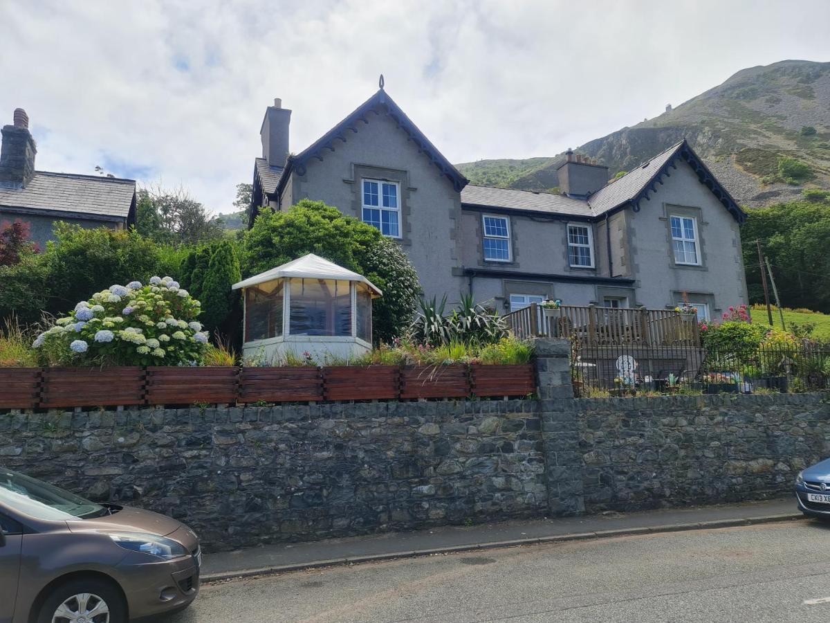 Villa 4Br Sea View Escape-Near Snowdonia& Coastal Trails Penmaen-mawr Exterior foto